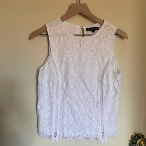 Sold offsite. Banana Republic Lacey white tank- XS